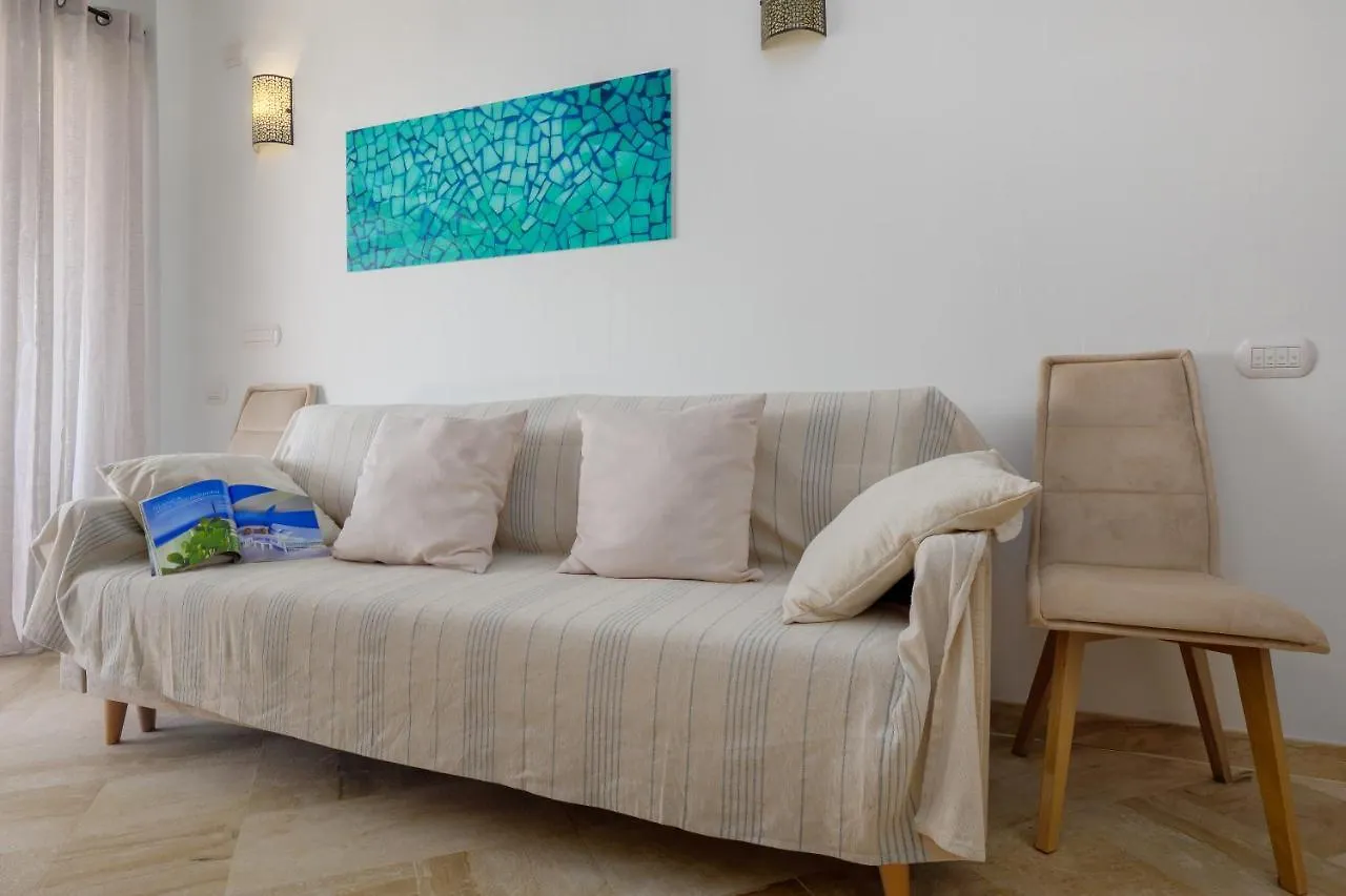 Appartamento Smeralda - Sherdenia Luxury Apartments Marinella  0*, Marinella (Sardinia)